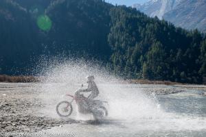 Roadtrip por Nepal, comienza la aventura en moto.