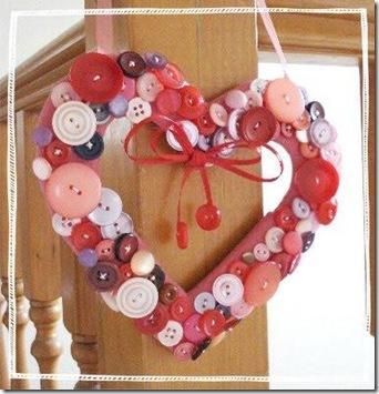 DECORACIÓN SAN VALENTÍN: CORAZON CON BOTONES