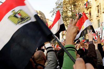 Egipcios parecieran no querer regresar a casa (+ video)