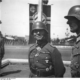 El General Rommel llega a Trípoli - 12/02/1941.