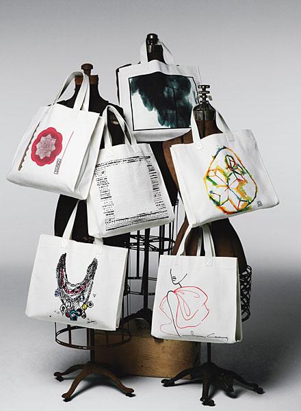 0214glamour-fashion-gives-back-tote-bags-totes_fa.jpeg
