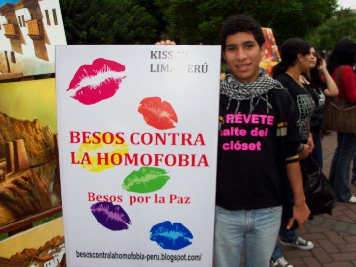 Violencia policial contra gays en Lima, Perú