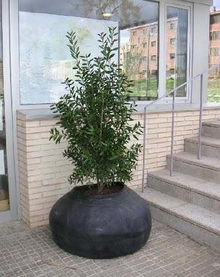 Re: jardineras de caucho reciclado