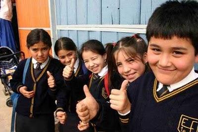 Combatiendo a la Corrupción: Educación y Desarrollo. Reto al Perú del 2011 Combatiendo a la Corrupción: Educación y Desarrollo. Reto al Perú del 2011