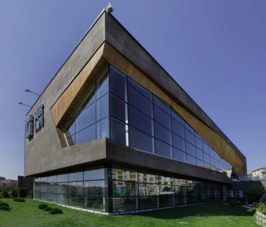 Edificio de Oficinas en Estambul / Tago Architects Edificio de Oficinas en Estambul / Tago Architects