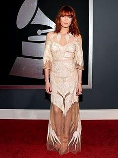 GRAMMY's 2011 - Red Carpet - Alfombra Roja - Parte 1