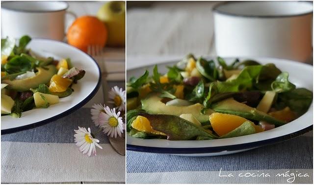 ENSALADA CON FRUTA Y AGUACATE