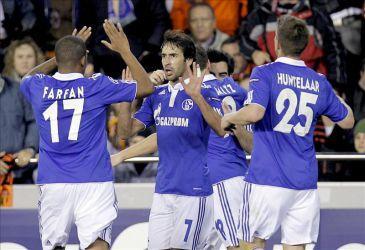 Dios existe, lleva el 7 y, por desgracia, juega en el Schalke 04