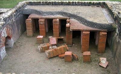 Un pintor historicista, un sistema térmico y un baño romano.