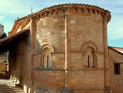 Una Orden, un estilo, unas ruinas y un misterio.