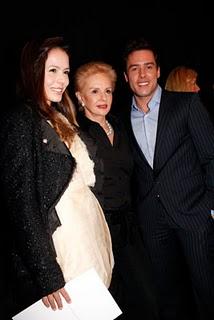 MARTINA GARCÍA Y ROGER BERRUEZO, ESPECTADORES DE EXCEPCIÓN DEL DESFILE DE CAROLINA HERRERA EN LA FASHION WEEK DE NUEVA YORK