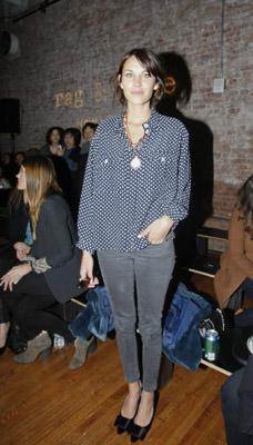 Mercedes Benz Fashion Week, Fall 2011. Elsa Pataky y muchos famosos asistieron a ver los desfiles. Front Row