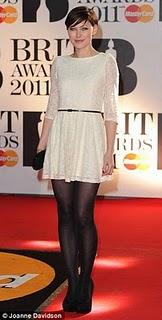 Brit Awards 2011: Que venga un estilista por favor!