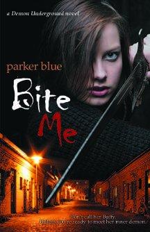 Parker Blue - Bite me (Muérdeme)