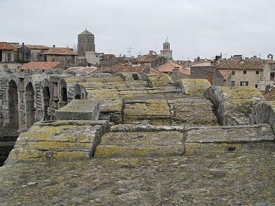 Patrimonio de la Humanidad: De la Galia romana a la ciudad de los Papas.