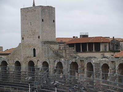 Patrimonio de la Humanidad: De la Galia romana a la ciudad de los Papas.