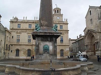 Patrimonio de la Humanidad: De la Galia romana a la ciudad de los Papas.