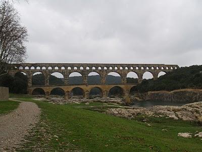 Patrimonio de la Humanidad: De la Galia romana a la ciudad de los Papas.