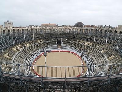 Patrimonio de la Humanidad: De la Galia romana a la ciudad de los Papas.