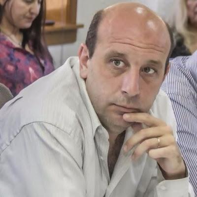 Santiago Montórfano “En Neuquén hay empleados públicos de más”