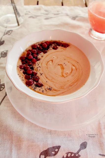 Smothie bowl de  pomelo y avena