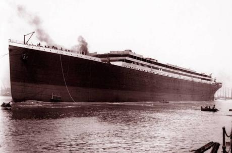 ¿Y si el Titanic no se hundió por chocar con un iceberg?