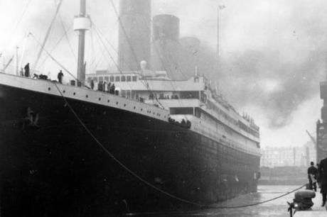 ¿Y si el Titanic no se hundió por chocar con un iceberg?