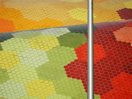 Reimaginando edificios y estructuras de la mano de Nikola Olic Hexagoncolors