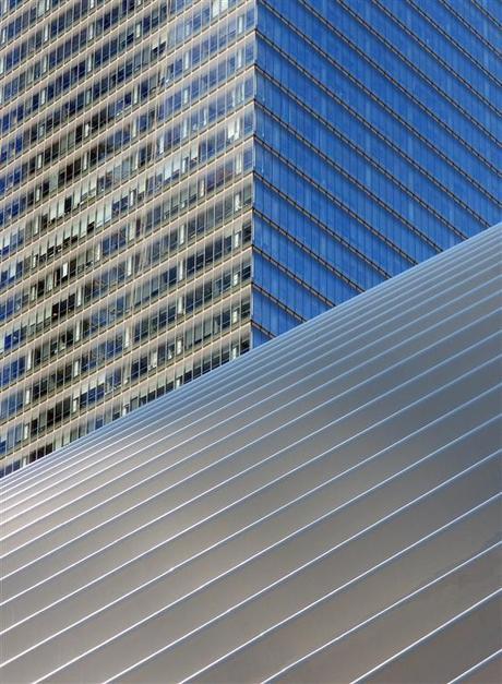 Reimaginando edificios y estructuras de la mano de Nikola Olic Interrupted