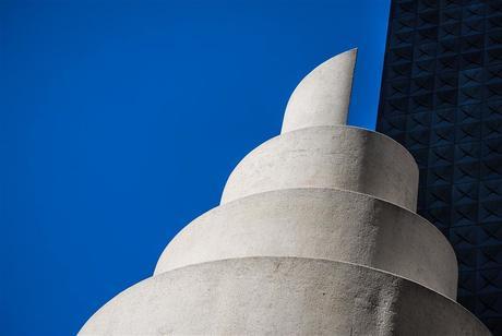Reimaginando edificios y estructuras de la mano de Nikola Olic Icecream