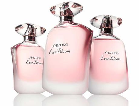 Ilumina tu Belleza Interior con Ever Bloom Eau de Toilette