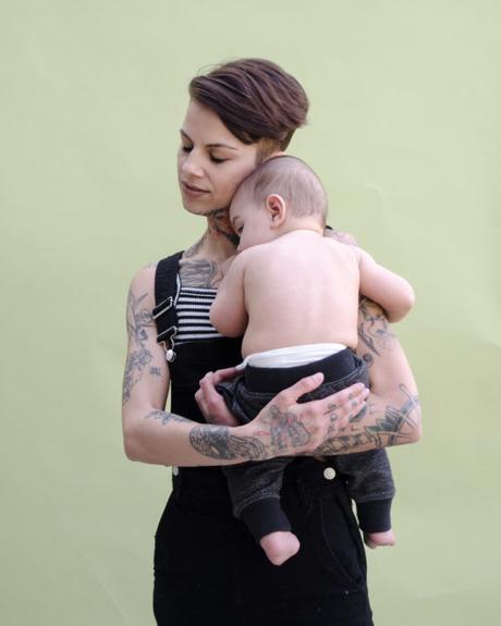 Esta fotógrafa capturó a madres MODERNAS y sin estereotipos