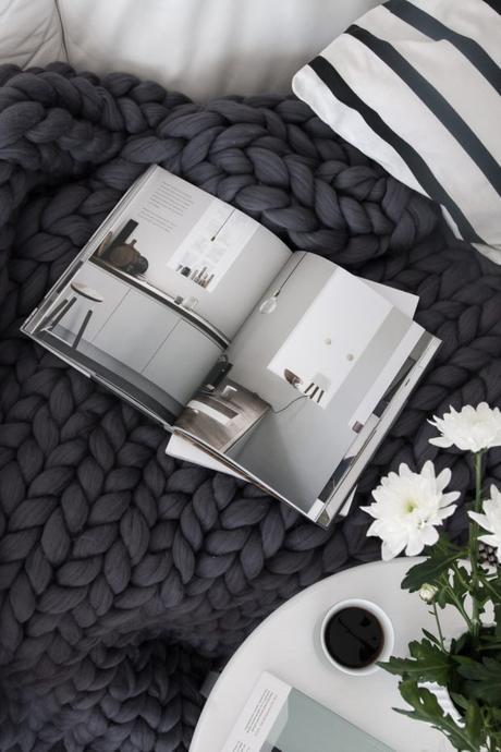 A la obrigada de una manta cozy blanquet