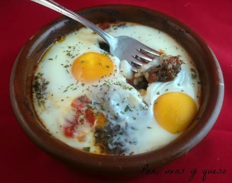 Huevos al plato al estilo de Ávila