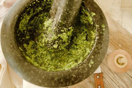 Pesto de hojas de zanahoria #aquínosetiranada