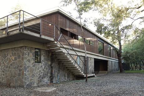 Casa Minimalista en el Valle de Las Trancas