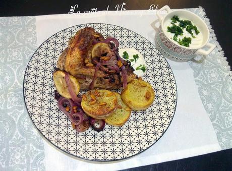 Pollo asado con zumaque, za'atar y limón con salsa tahini de Yotam Ottolenghi