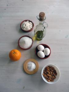 Pastel de almendras y naranjas