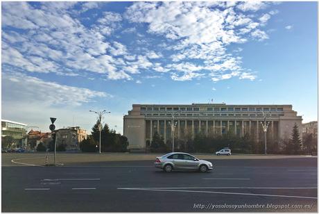 Palacio del Gobierno rumano, el equivalente a nuestro Congreso de los Diputados