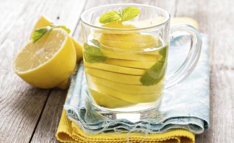 ¿Cómo preparar tu propia bebida deportiva?