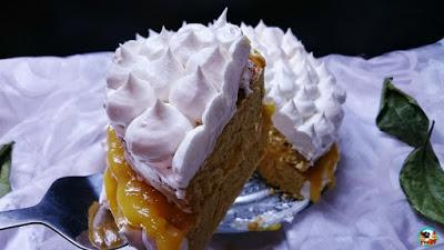 Tarta de naranjas y nata