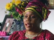 Mujer aparece propio funeral para enfrentar marido intentó hacerla matar