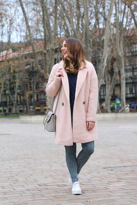 Mi nuevo abrigo rosa