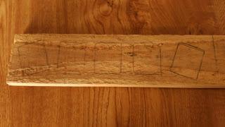 Tabla convertida en marco de fotos