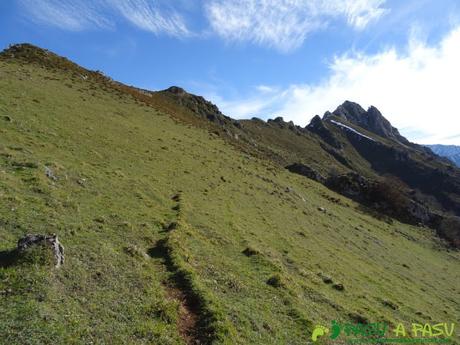 Camino al Praera