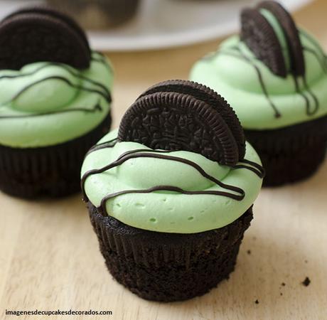 imagenes de cupcakes de oreo frosting