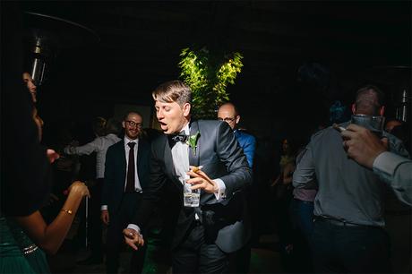 novio-bailando-fiesta-fotografo-boda-zaragoza