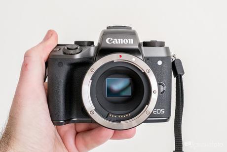 Canoneosm5 8095