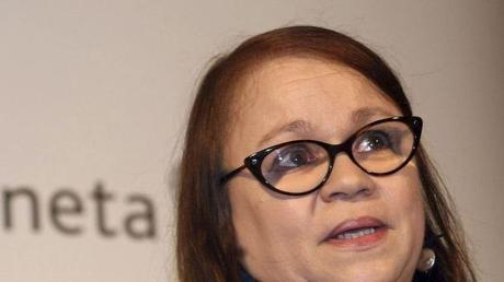 Cartas Cruzadas: Zoé Valdés responde a Manolín, el Médico de la Salsa