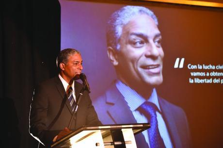 Arrestado en La Habana y con destino desconocido el Dr Elías Biscet Arrestado en La Habana y con destino desconocido el Dr Elías Biscet